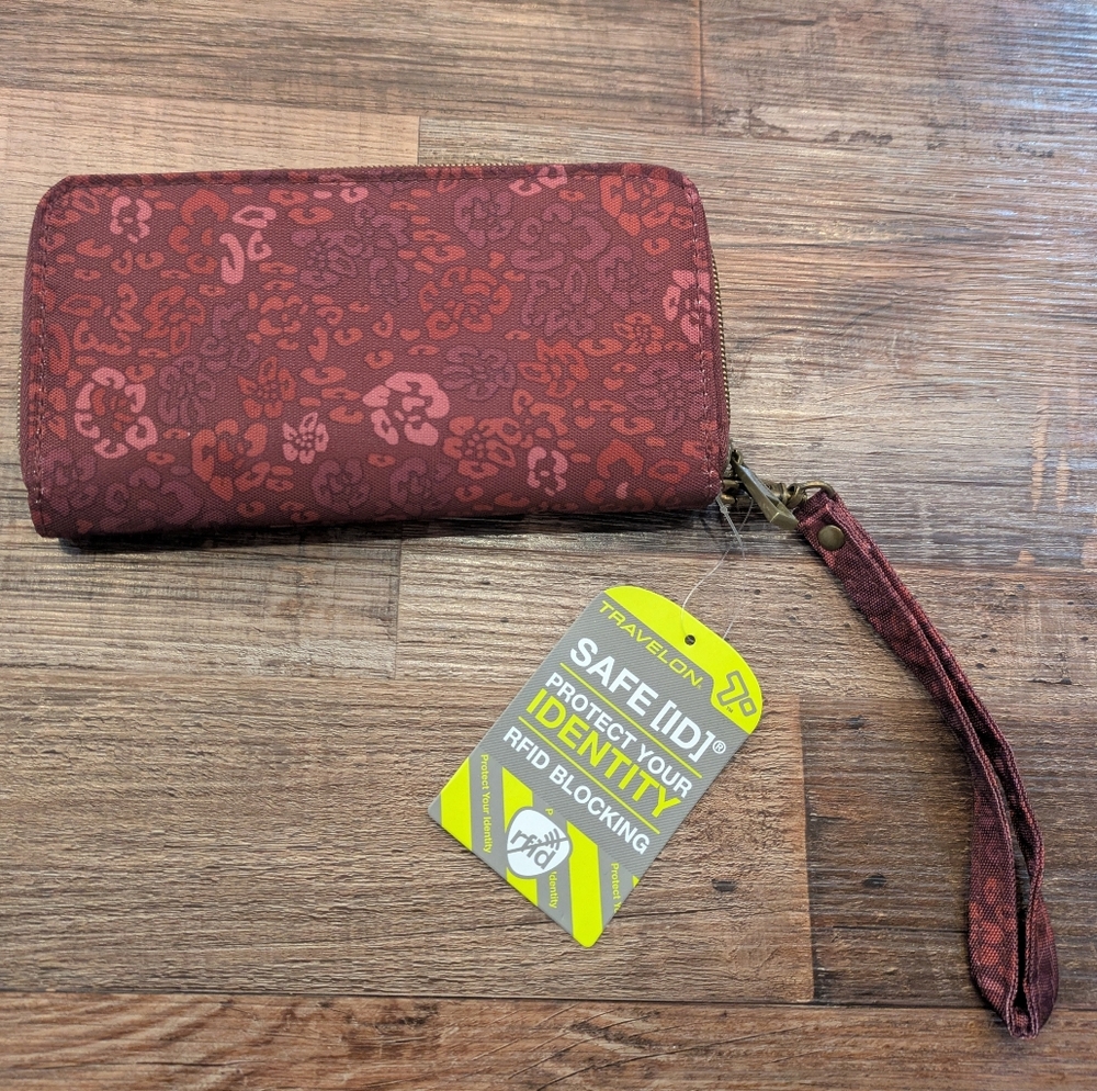 NWT Travelon Wallet Wristlet Purse Safe ID RFID Blocking Burgundy Floral - Picture 3 of 14